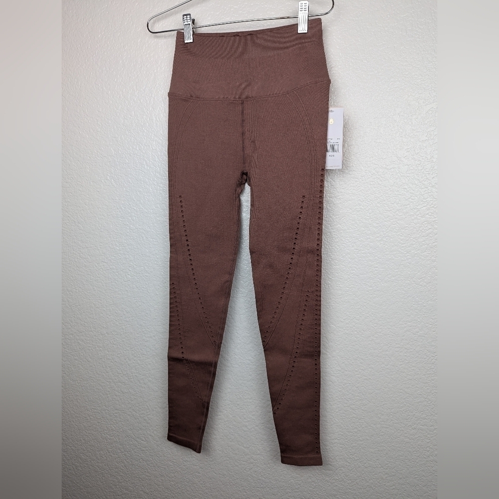 NWT spiritual gangster Thea Seamless legging 7/8